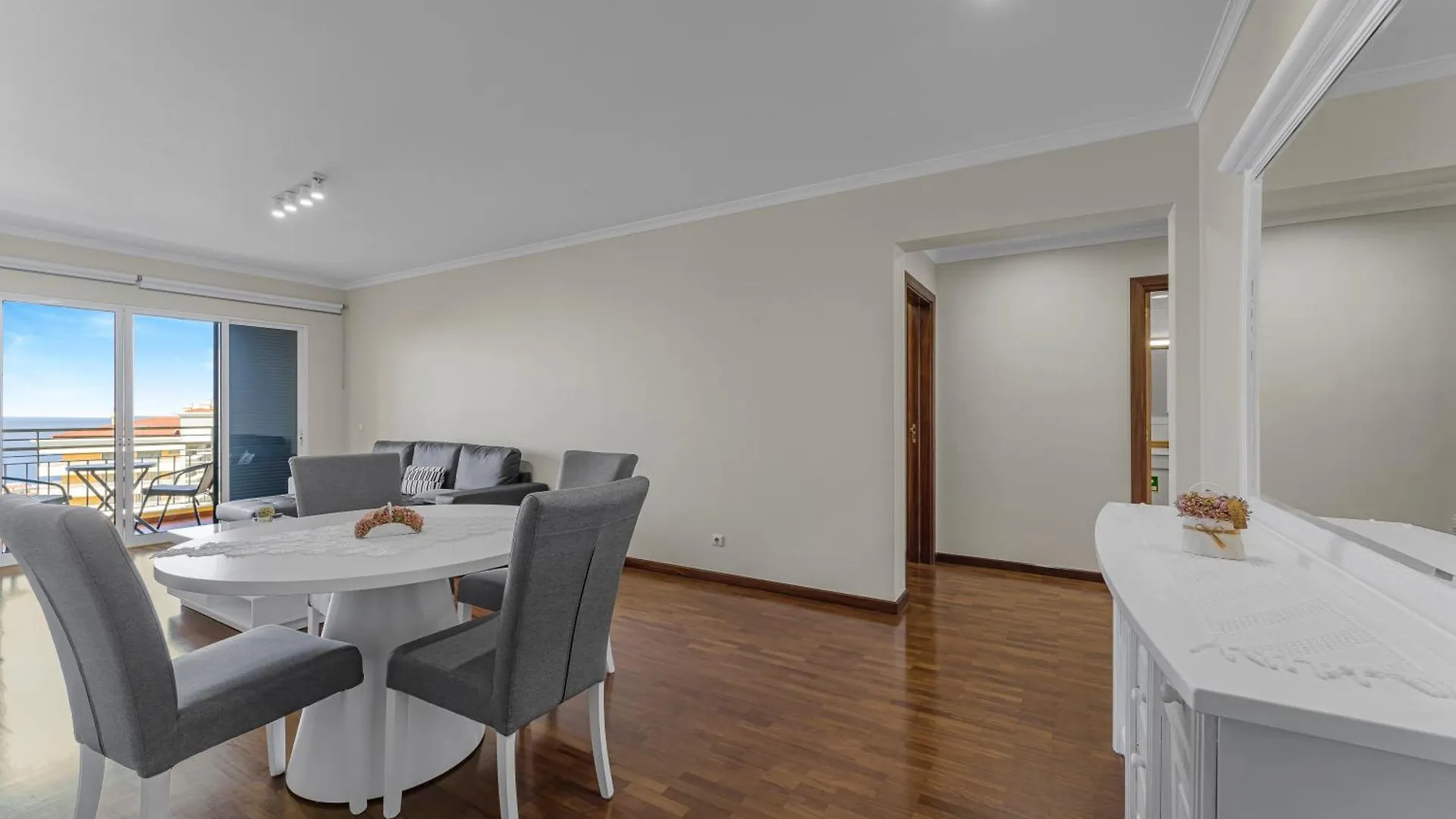 Tulipa Apartment Prime Location Funchal  Funchal (Madeira)